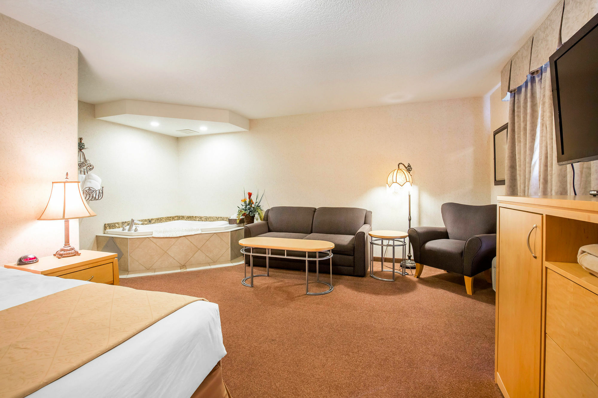 Quality Inn&Suites Lethbridge Extérieur photo